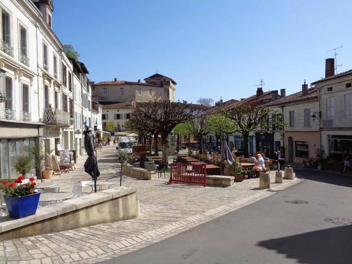 Maison Saint Jacques Aubeterre-sur-Dronne Kültér fotó